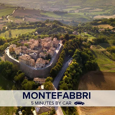 Casetta In Collina 3 *